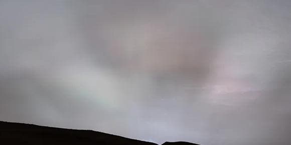 Amazing! ROBOT CURIOSITY captures first images of the sky of Mars crossed by rays of the sun