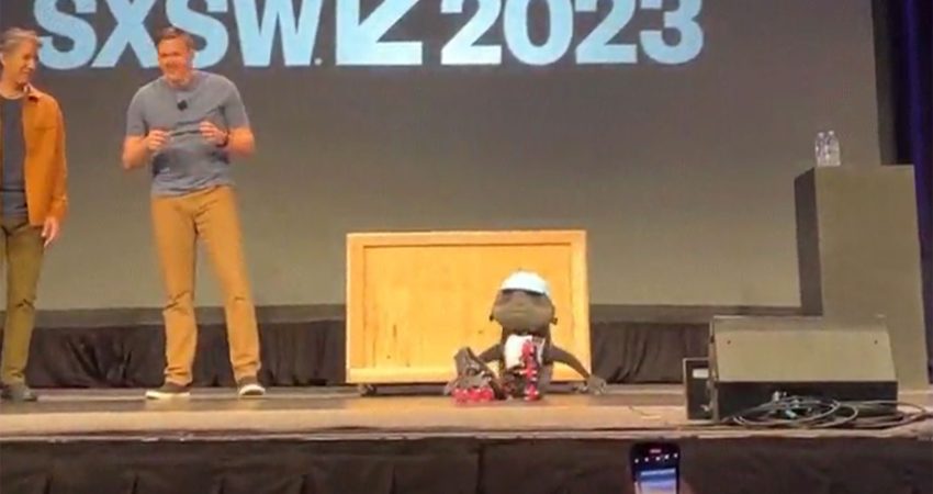 Disney shows a rabbit robot with skates that does not stop falling