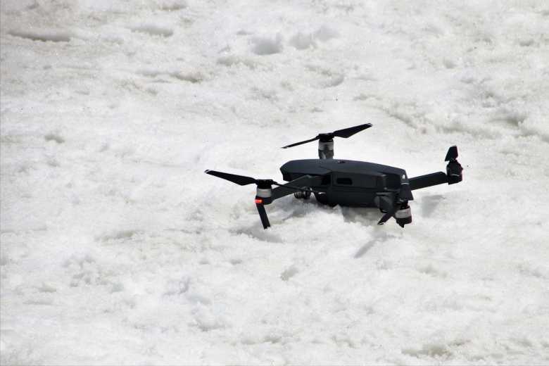 drone on snow