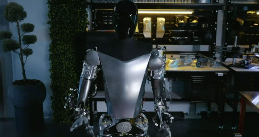 Elon Musk's surprising statement about Tesla's Optimus humanoid robots