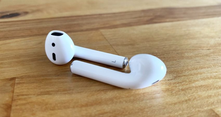 It is the perfect time to buy AirPods 2 with an interesting price reduction