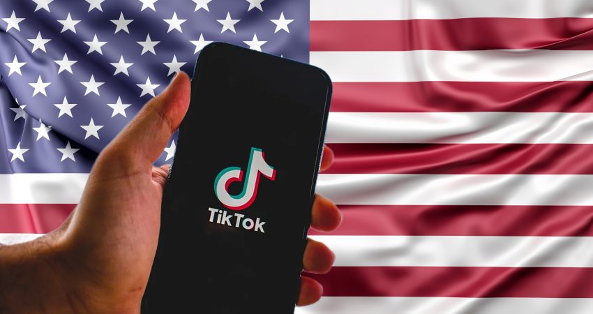 TikTok on the ropes: the social network would be sold to avoid blocking